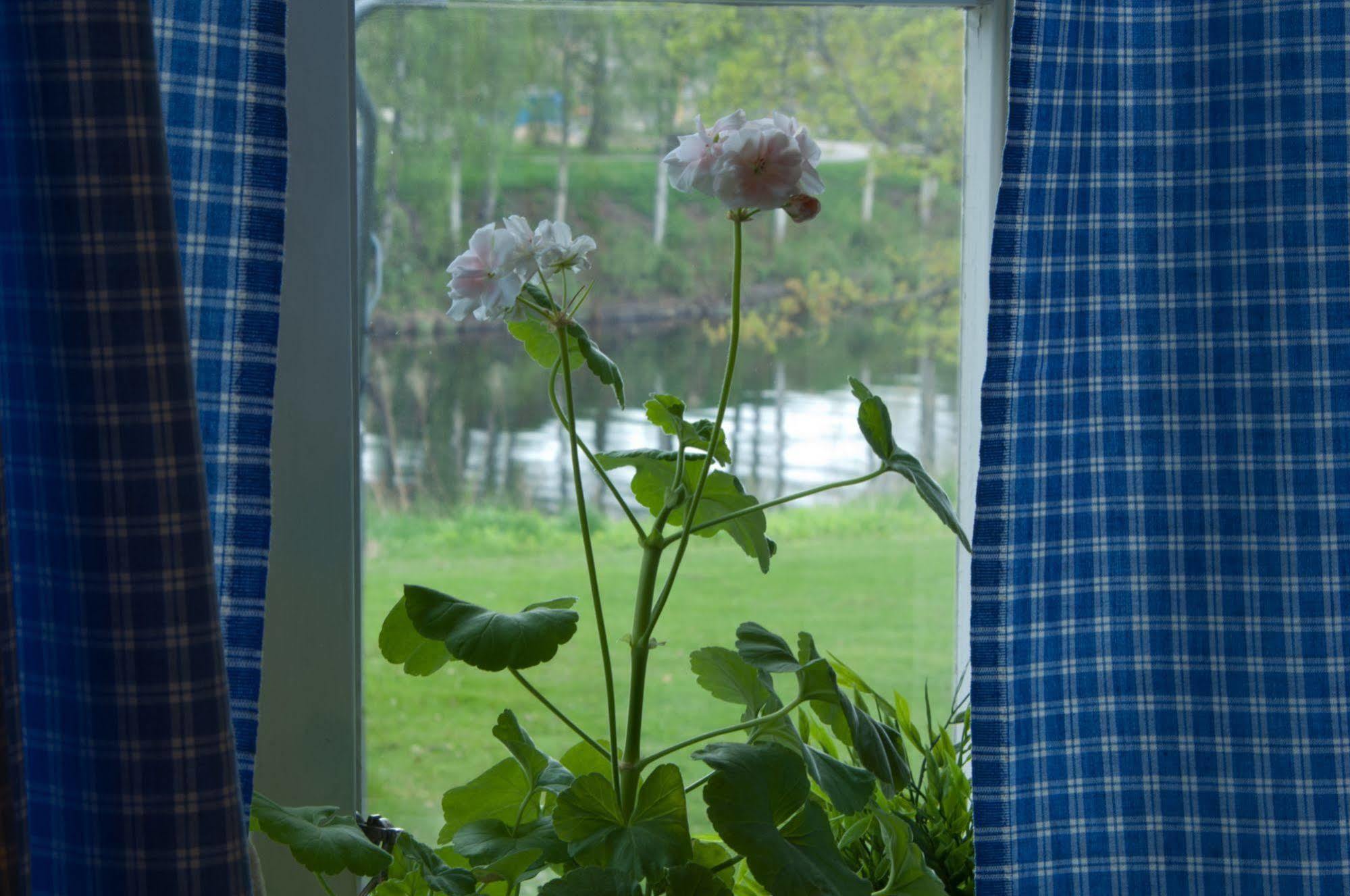 Prostgarden Bed & Breakfast Sunne Bagian luar foto