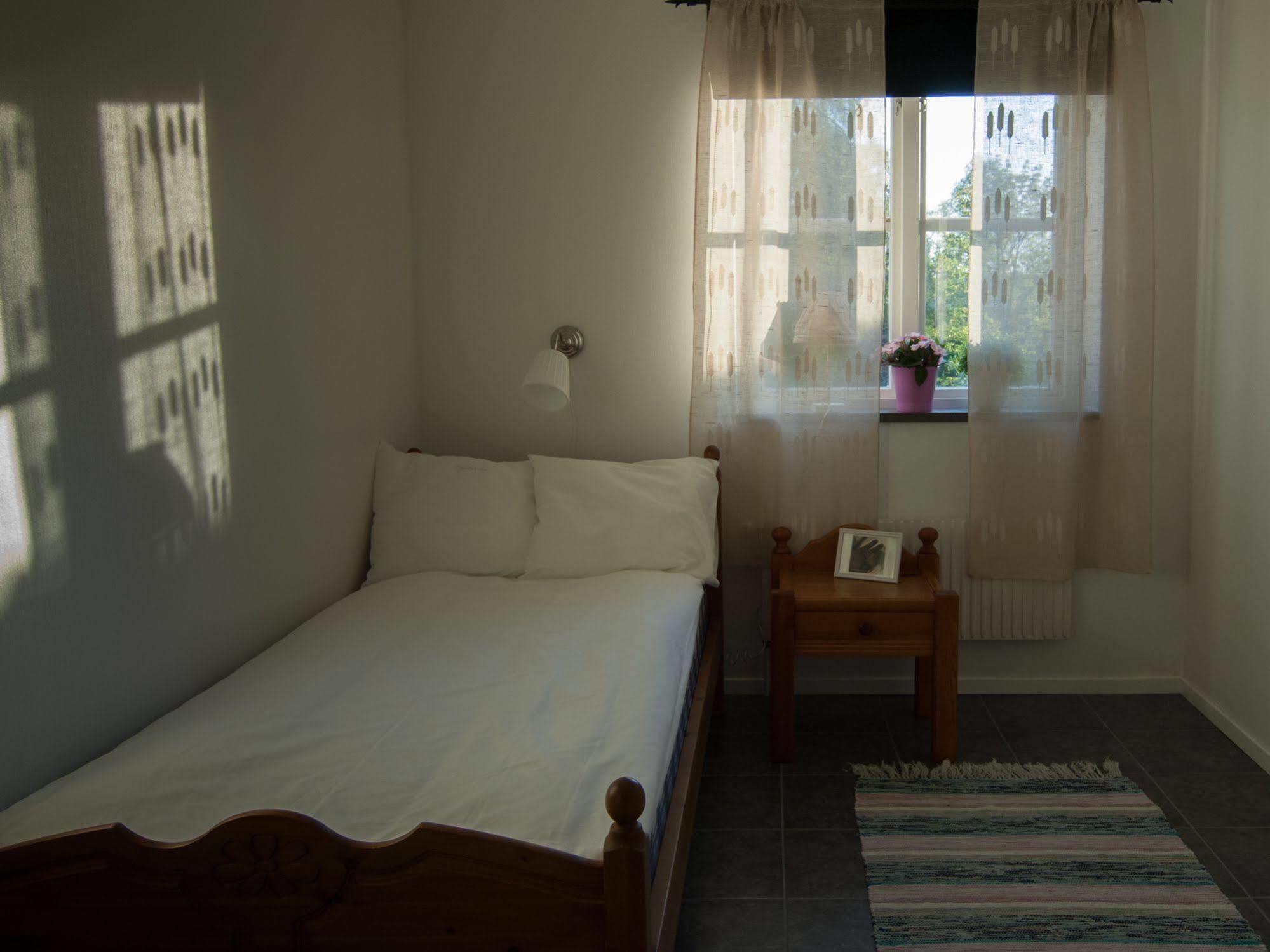 Prostgarden Bed & Breakfast Sunne Bagian luar foto