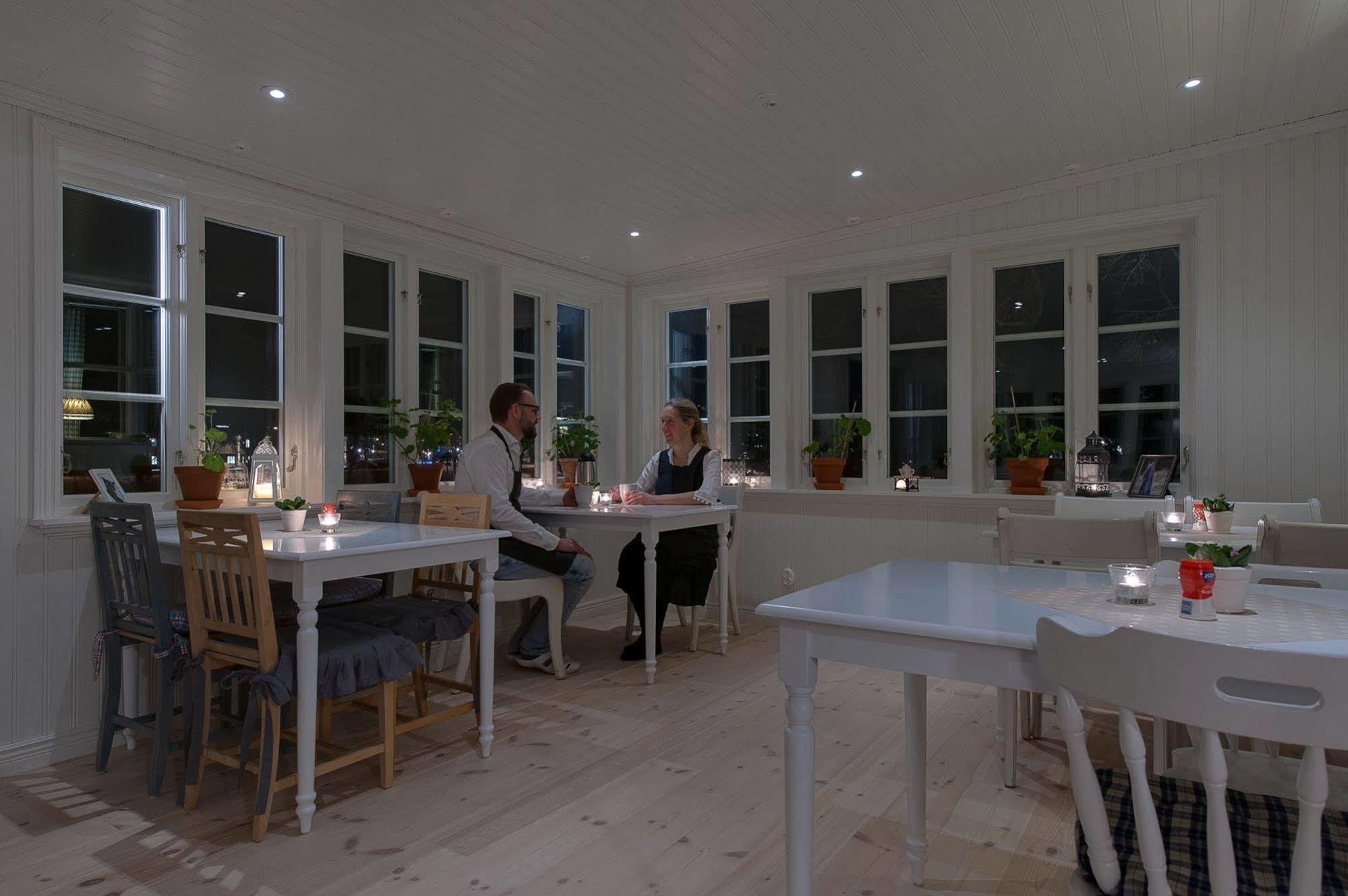 Prostgarden Bed & Breakfast Sunne Bagian luar foto